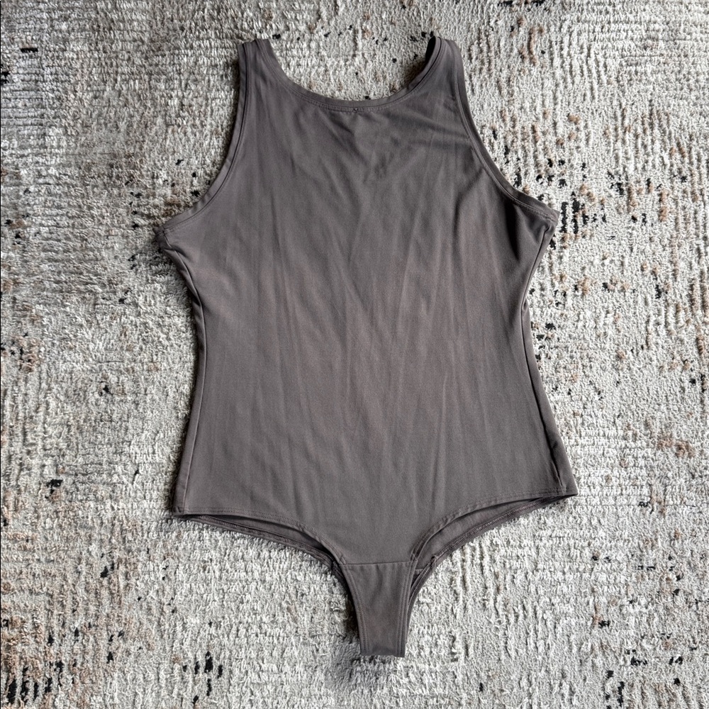 Spanx Gray Sleeveless Bodysuit - Picture 3 of 3